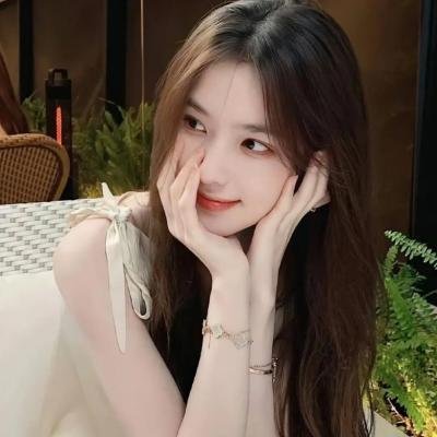 站起来的女孩